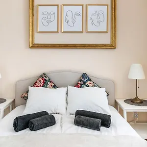 4 Art Nr.4 In Center Wien