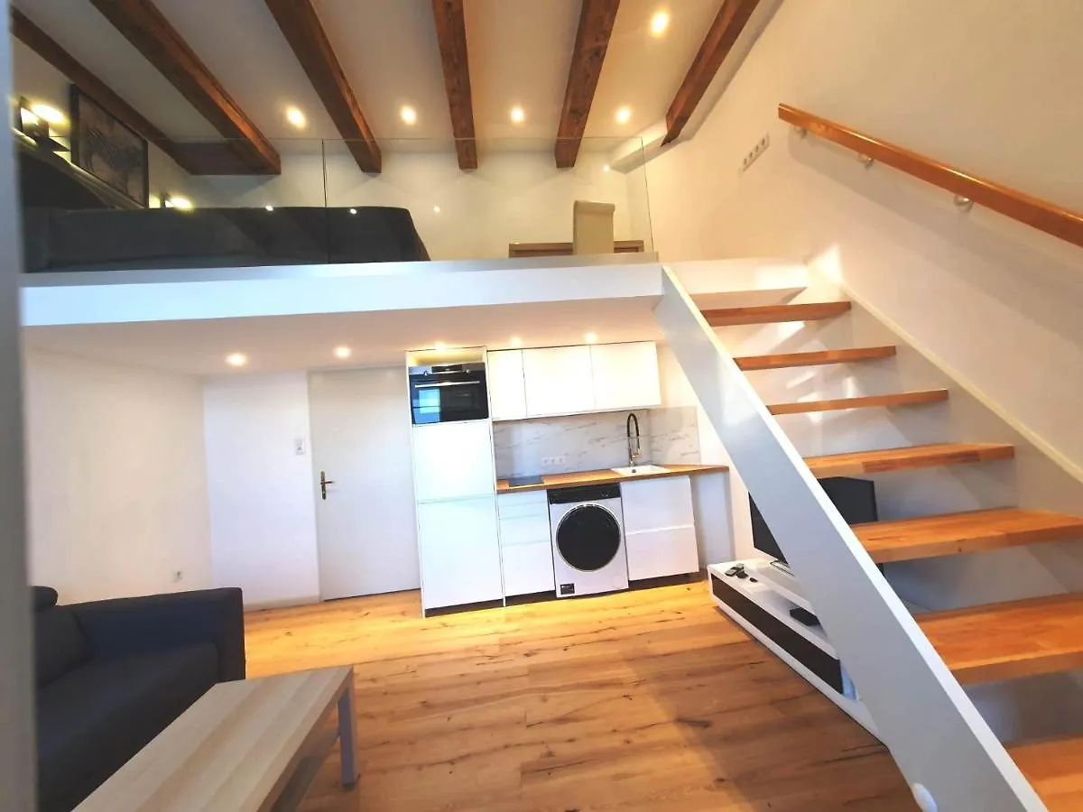 Mezzanine De Grinzing Apartment Vienna